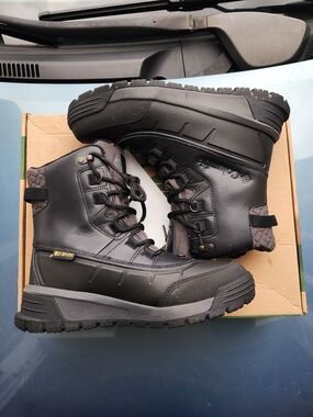 Columbia Men's Bugaboot Celsius Boot Size 8.5